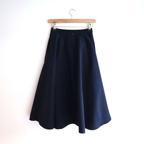 Uniqlo Textured Midi Skirt - Navy, XS - Picture 2 of 5